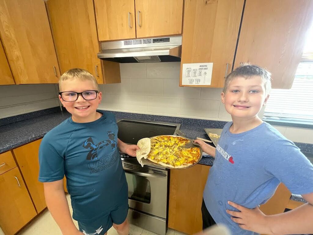 Charlie and Christian with their breakfast pizza!