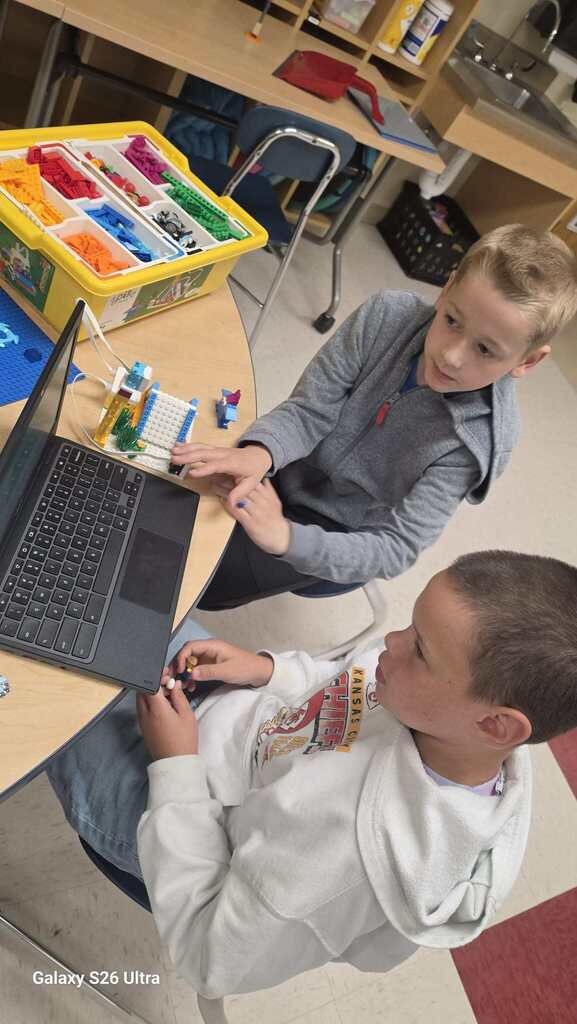 LEGO Builders