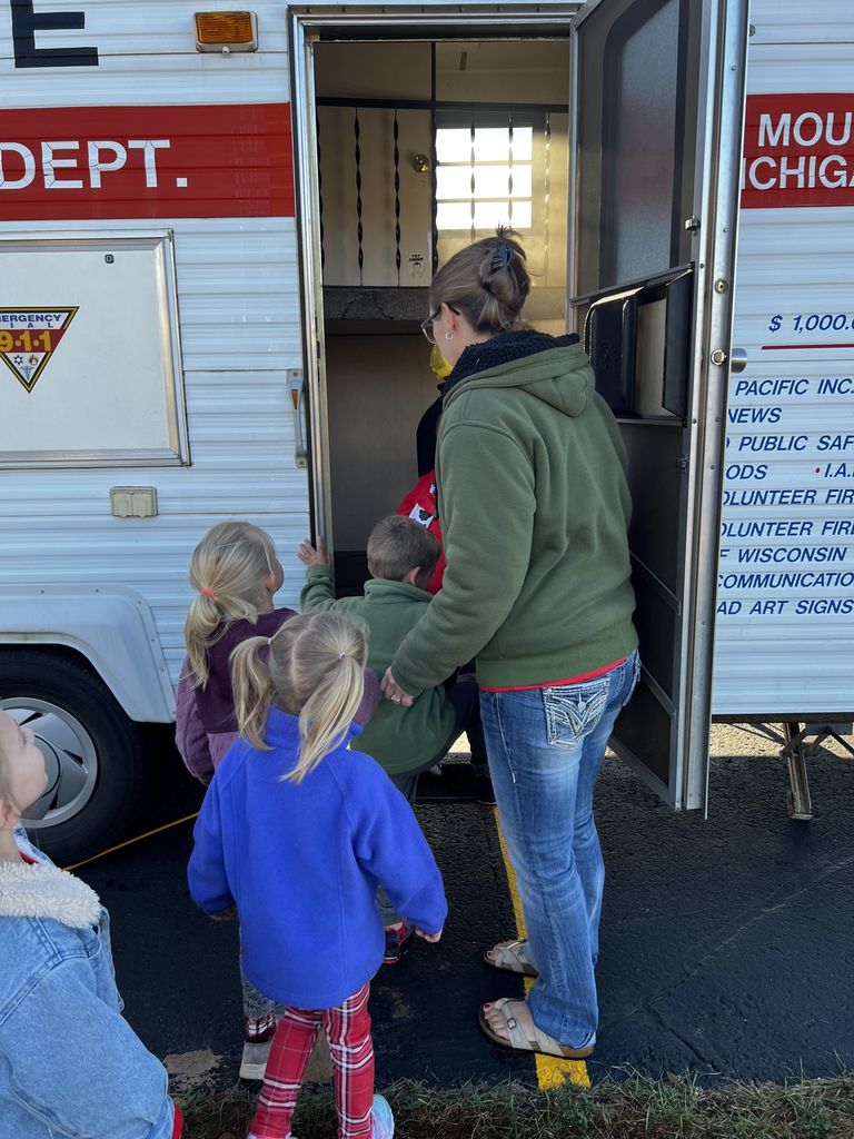 Florence Elementary Students and Florence County Fire Department and EMS