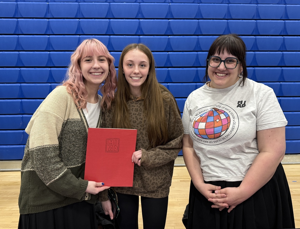 Jailyn Kappes with MIAD Representatives