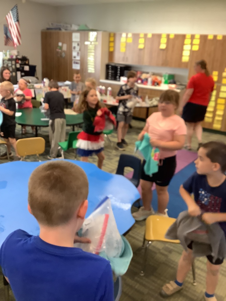 1st Graders making ice cream