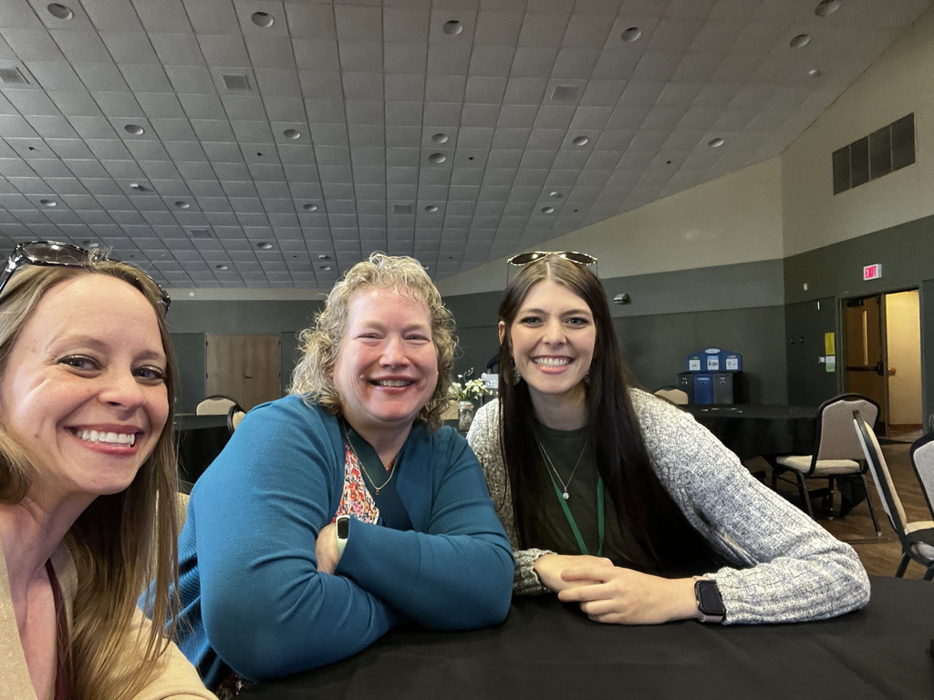 Kaitlyn Hosking, Kim Wille, and Richelle Jochem