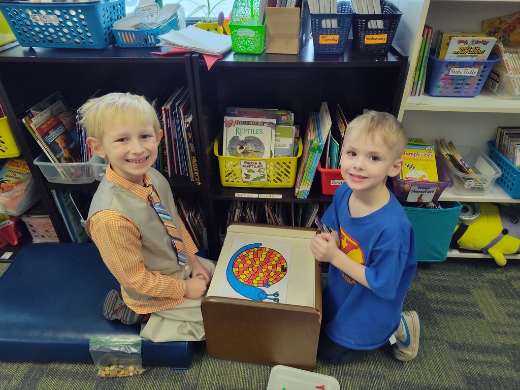 students celebrate 100 days of school