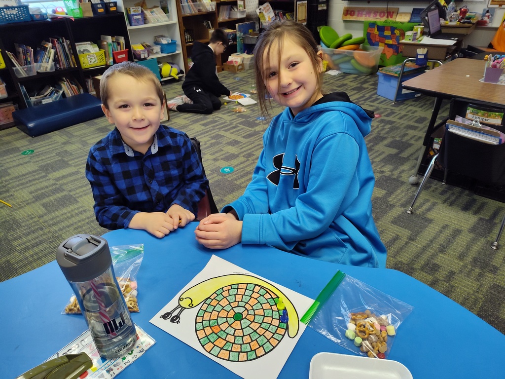 students celebrate 100 days of school