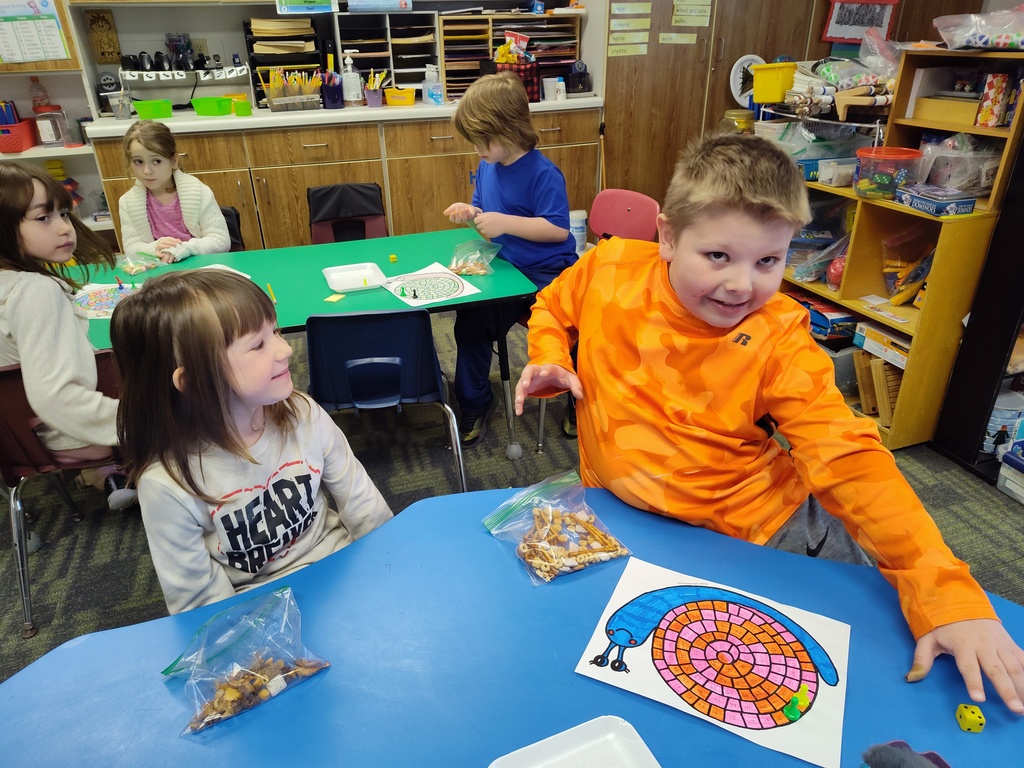 students celebrate 100 days of school