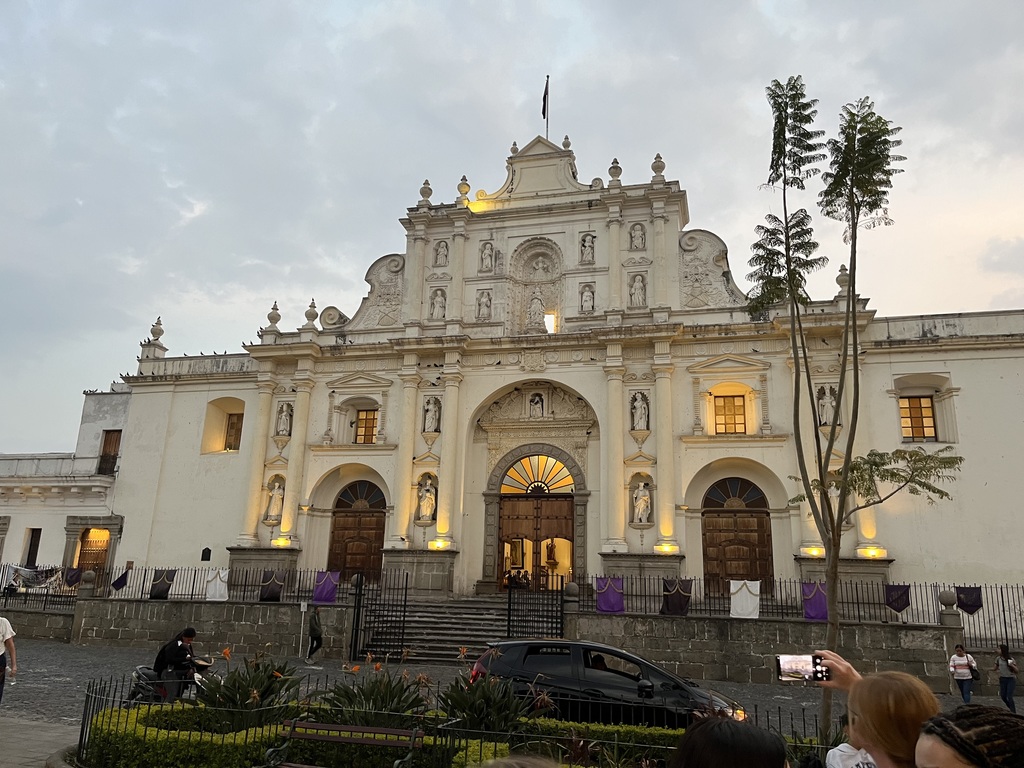 Florence Students in Guatemala
