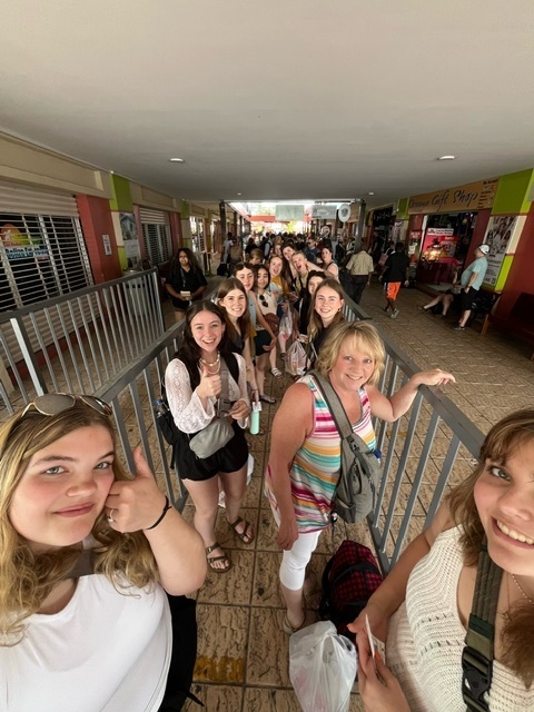 Florence students in Belize
