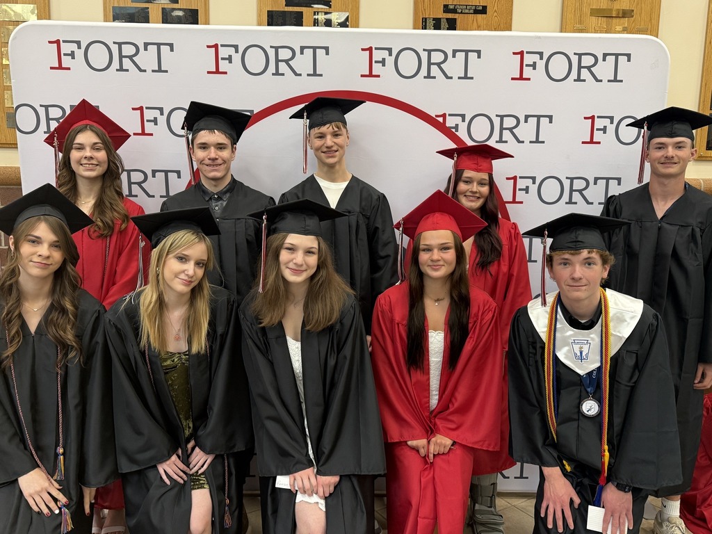 🎓✨ Something extra special about this year’s graduating class — the number of twins! 👯‍♀️👯‍♂️ In what’s becoming a fun tradition over the past few years, this class had five sets of twins walk across the stage together!