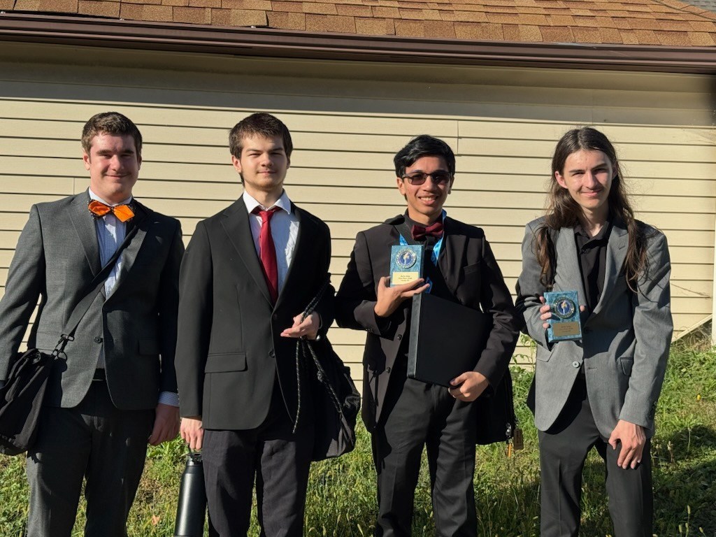 🗣️ This past weekend, our debate team competed at Rufus King High School. The pairs of Logan Crossman & Riley Cunningham and Eli Szabo & Walid Guerra represented us in the PF Varsity division—where Eli and Walid took 1st place! 🏆👏