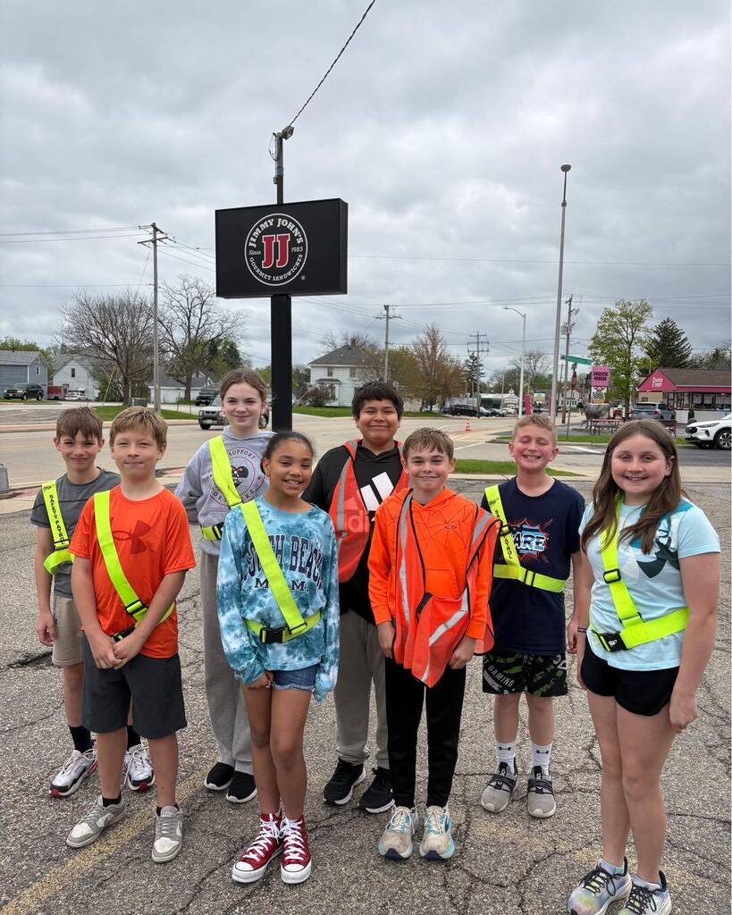 The Elementary Schools of Fort Atkinson recently honored the work of our Safety Patrollers for the Month of April with a special lunch, thanks to the support of Jimmy Johns! We are proud of the continued work of our students! ❤️