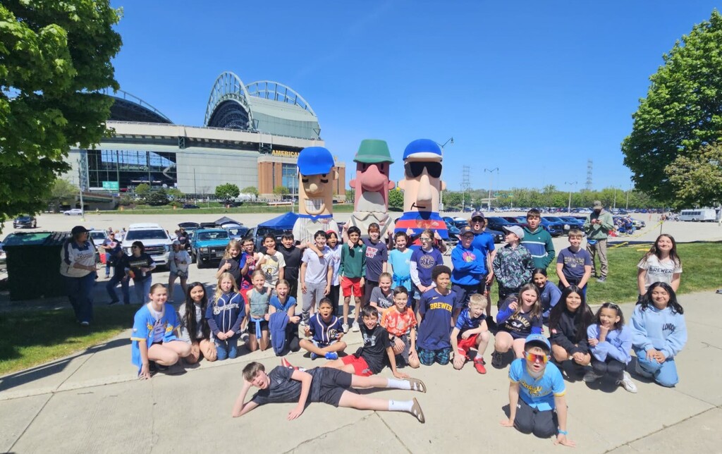 Learning was in full swing as Luther Elementary’s 5th graders attended Math Day with the Milwaukee Brewers! ⚾