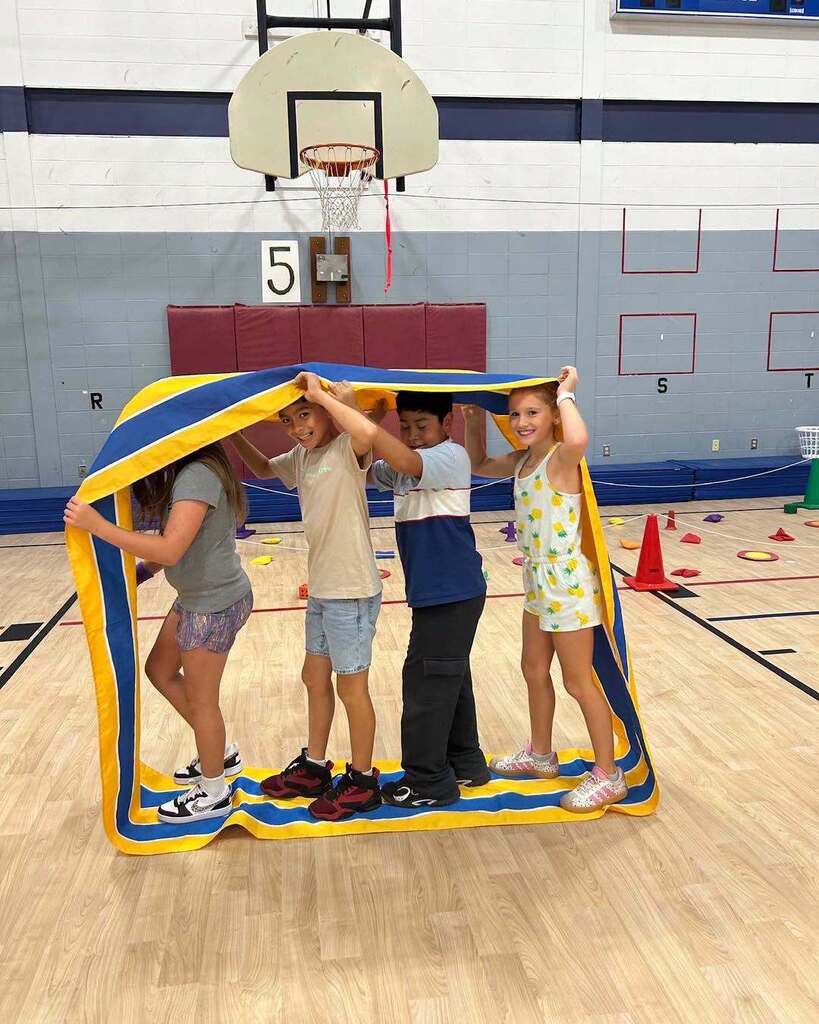 The mystery of the missing Bronco was underway at Barrie Elementary! 🔍🐴 Students used their teamwork and problem-solving skills to complete three tasks. After successfully finishing each challenge, they received a clue revealing which staff member might have known where the Bronco was hiding. Did they crack the case?