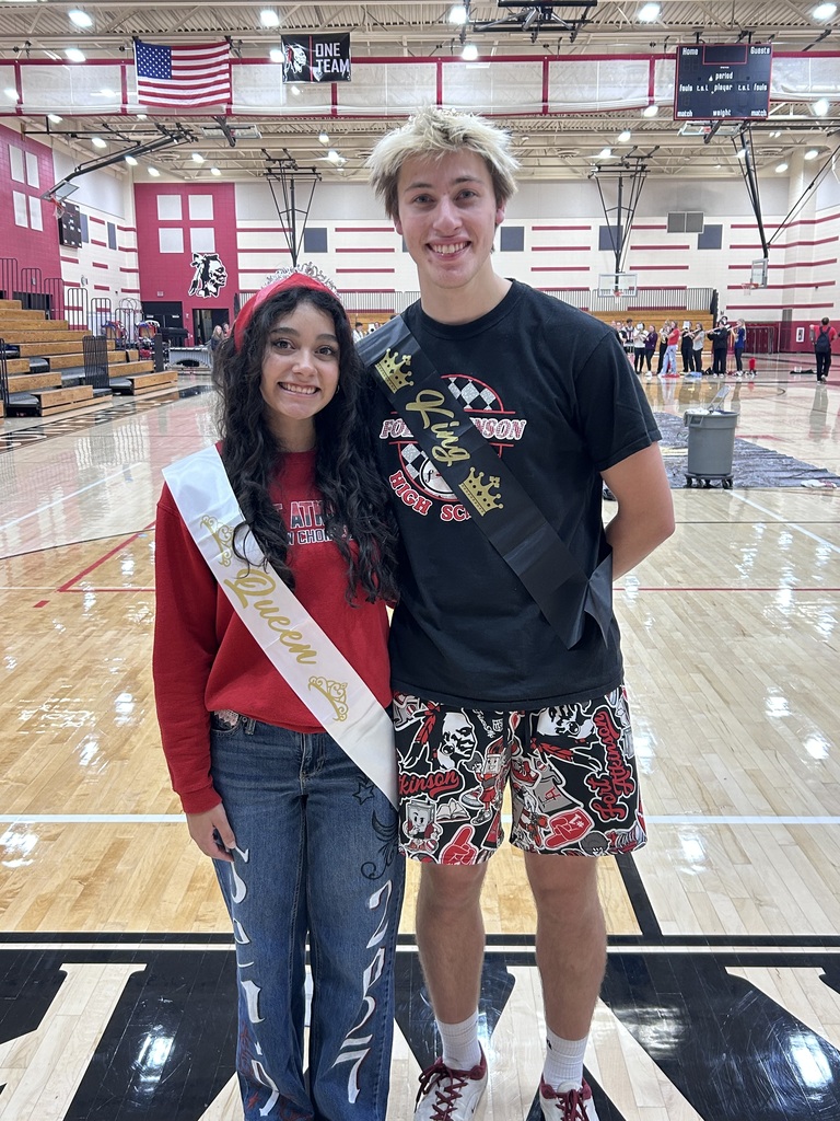 🎉  Congratulations, Drew and Emily! We hope you had an unforgettable Homecoming celebration!