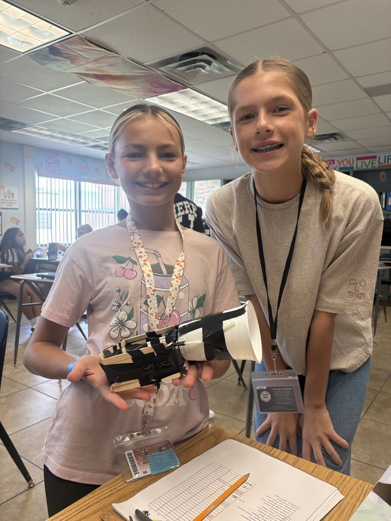 📸✨ Check out these awesome photos from Phases 1 & 2 of our Artifact Collection Tool Projects in Ms. Stephens’ Digital Discoveries class!