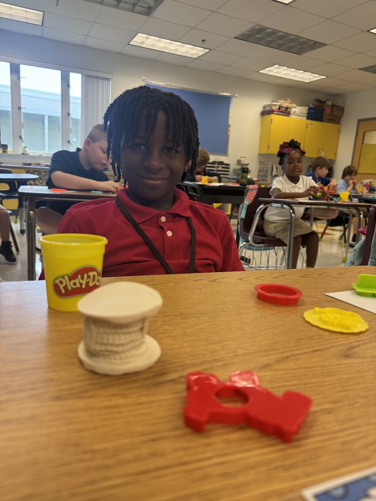 students using playdoh for learning