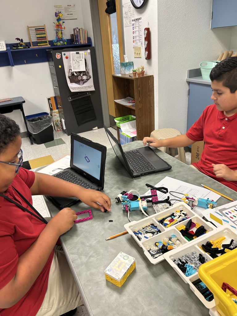 students working on lego spike