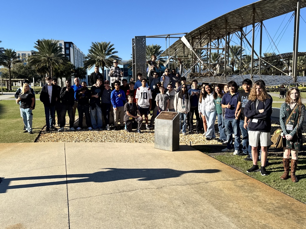 Students touring Embry Riddle