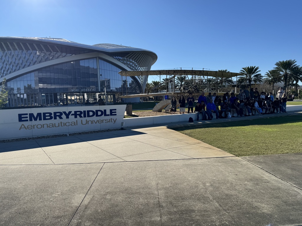 Students touring Embry Riddle