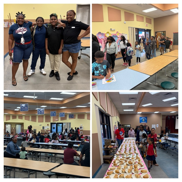 Muffins with Moms