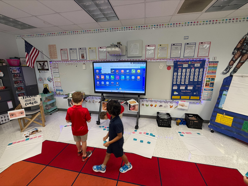 kids using 5 senses
