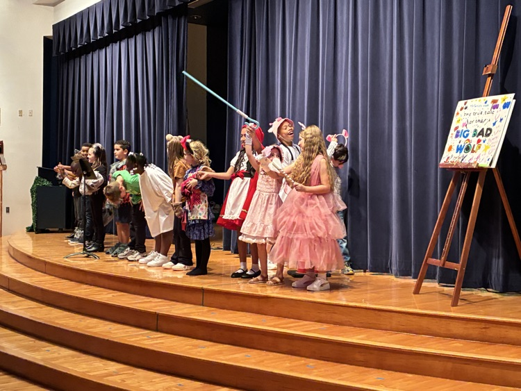 3rd grade performance at the IB Showcase