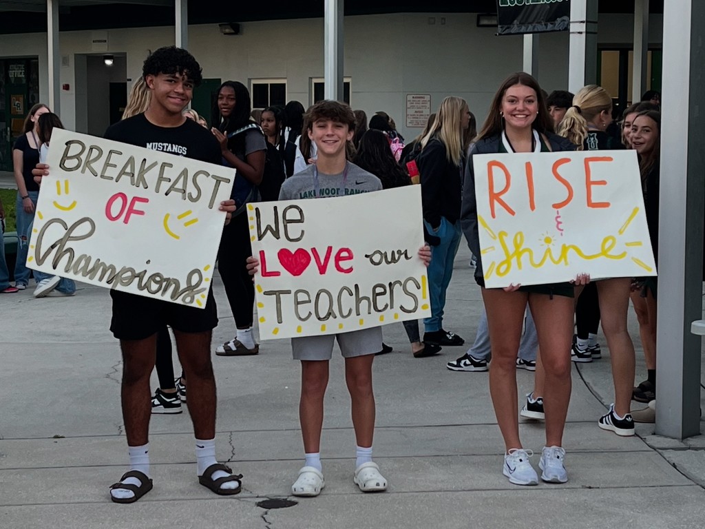 SGA hosts Breakfast of Champions