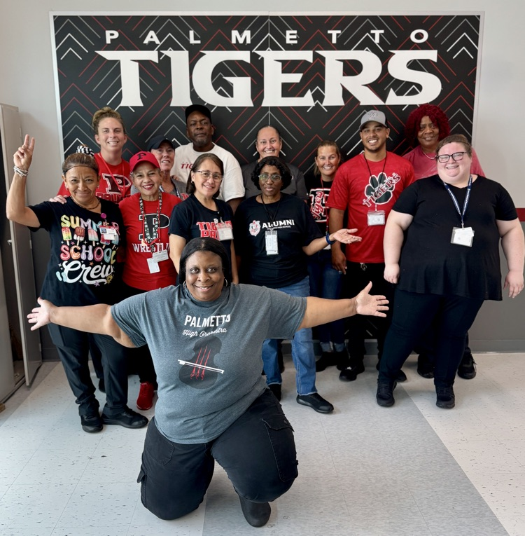 The food and nutrition services team at Palmetto high school