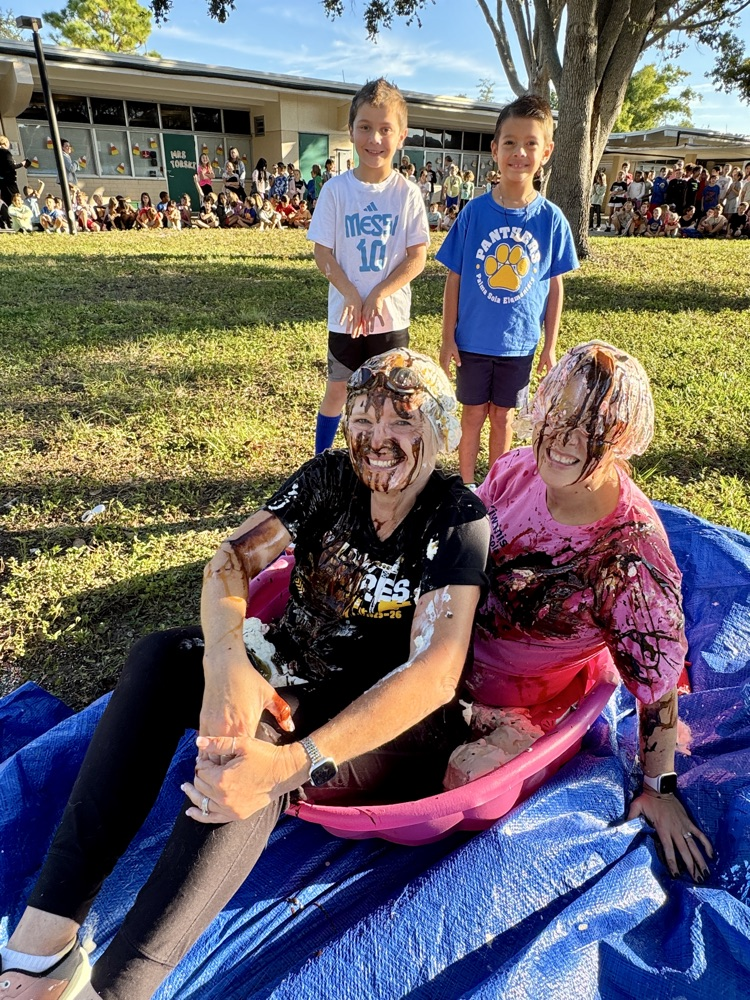 Elementary school administrators, get covered in ice cream and Sunday toppings for the sake of school fundraising rewards