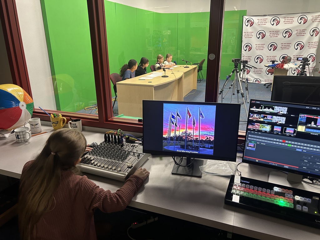 news crew picture