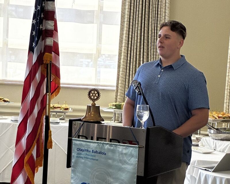 grayson at podium