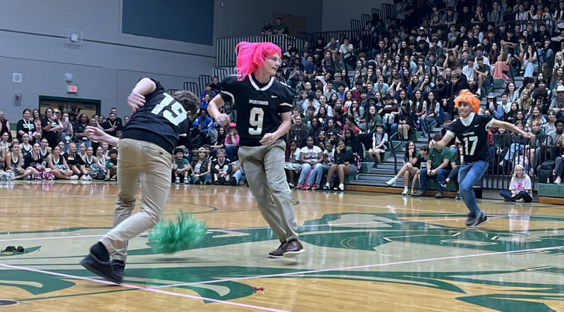 wig snatching contest