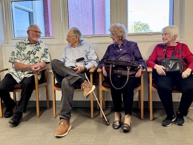 classmates reconnecting at Palmetto High