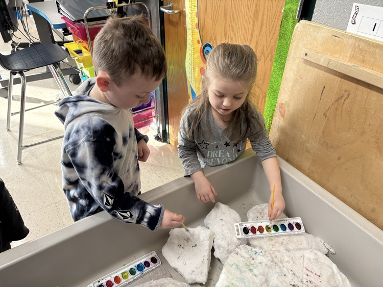 Too cold to play outside so Ms. Falkner brought snow inside. 🎨❄️🐵