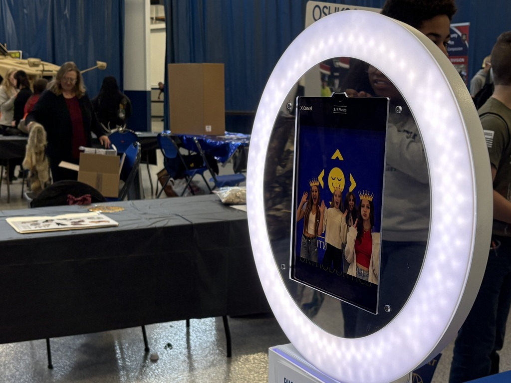A selfie taken in a selfie ring.