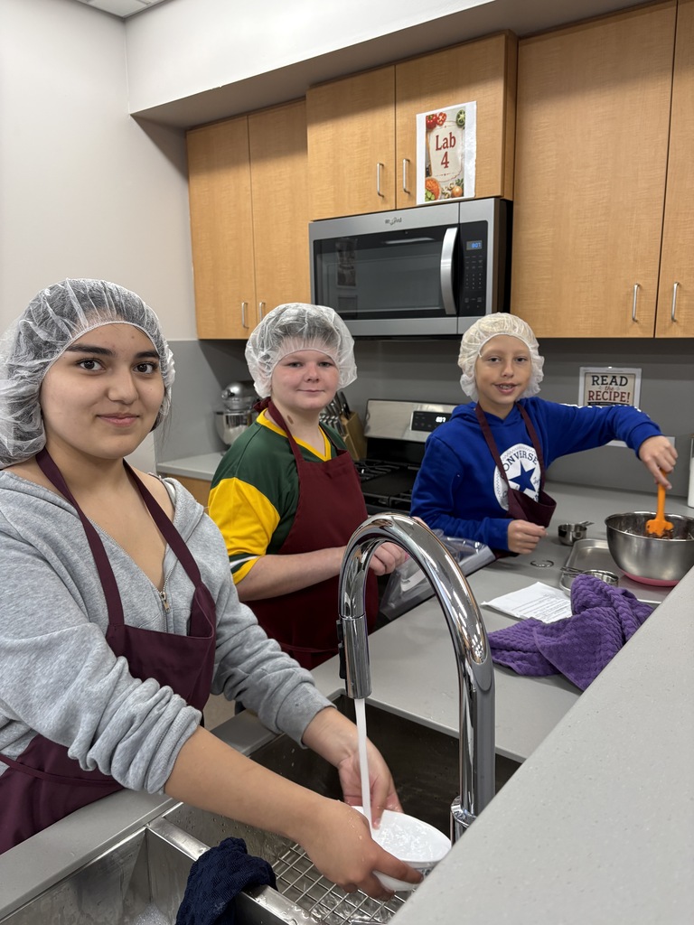 Middle school students in a foods lab.