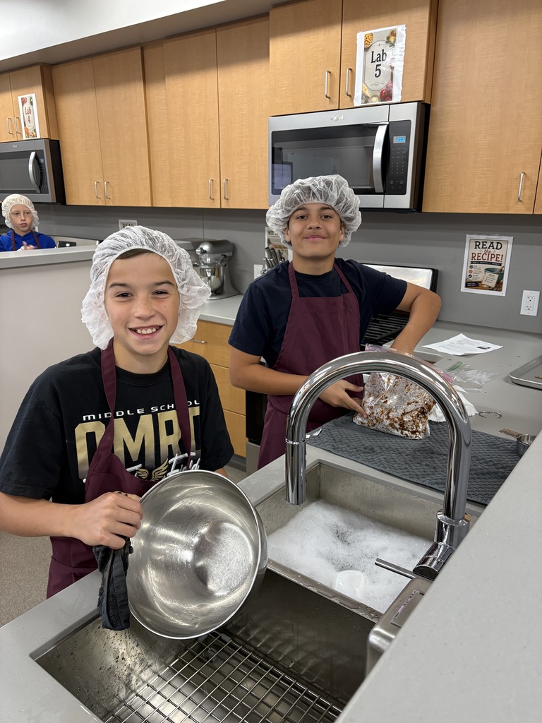 Middle school students in a foods lab.