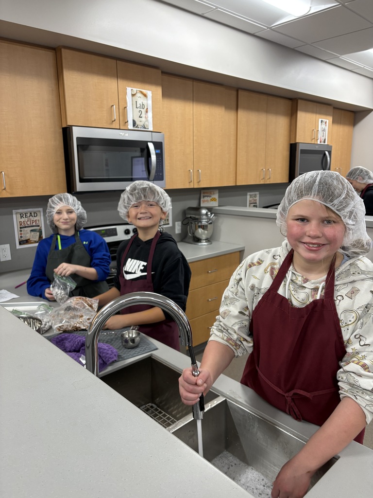 Middle school students in a foods lab.