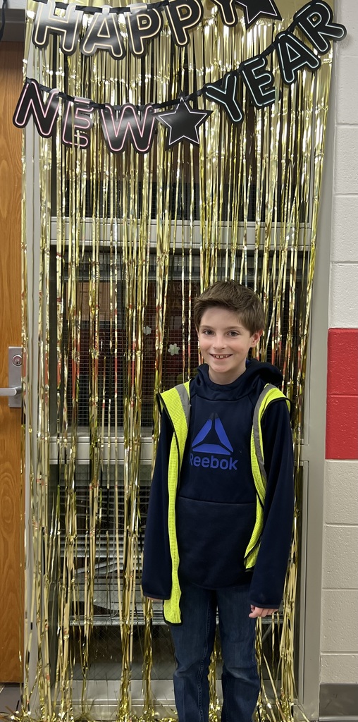 safety patrol student posing for the new year