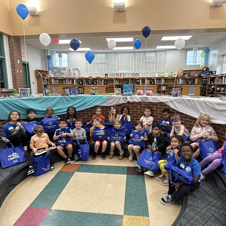 K5 class with their books
