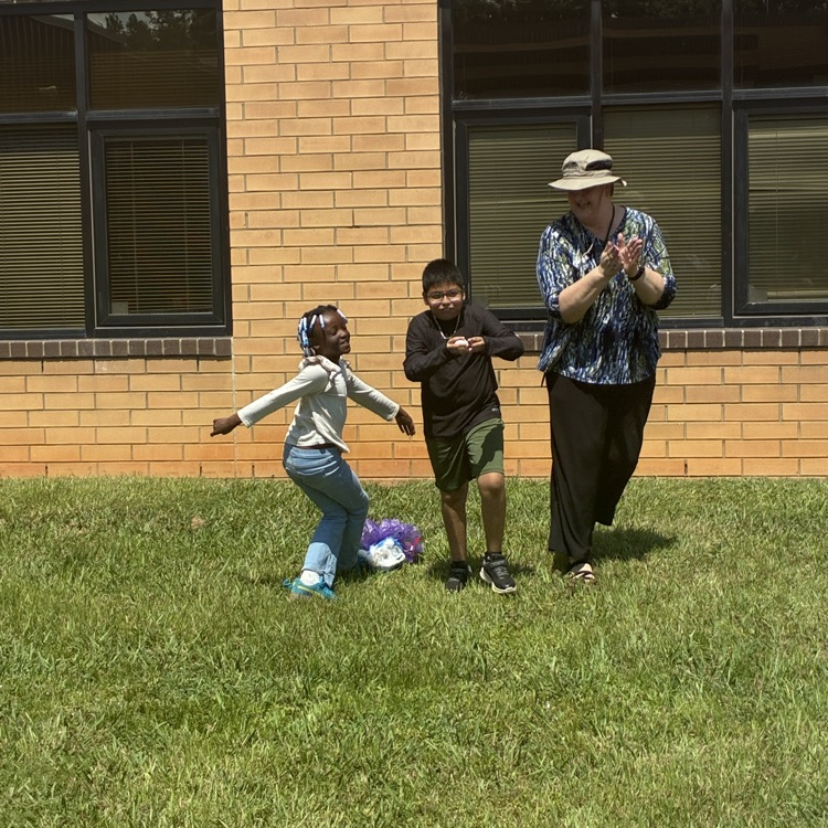 the egg survived and the students rejoice