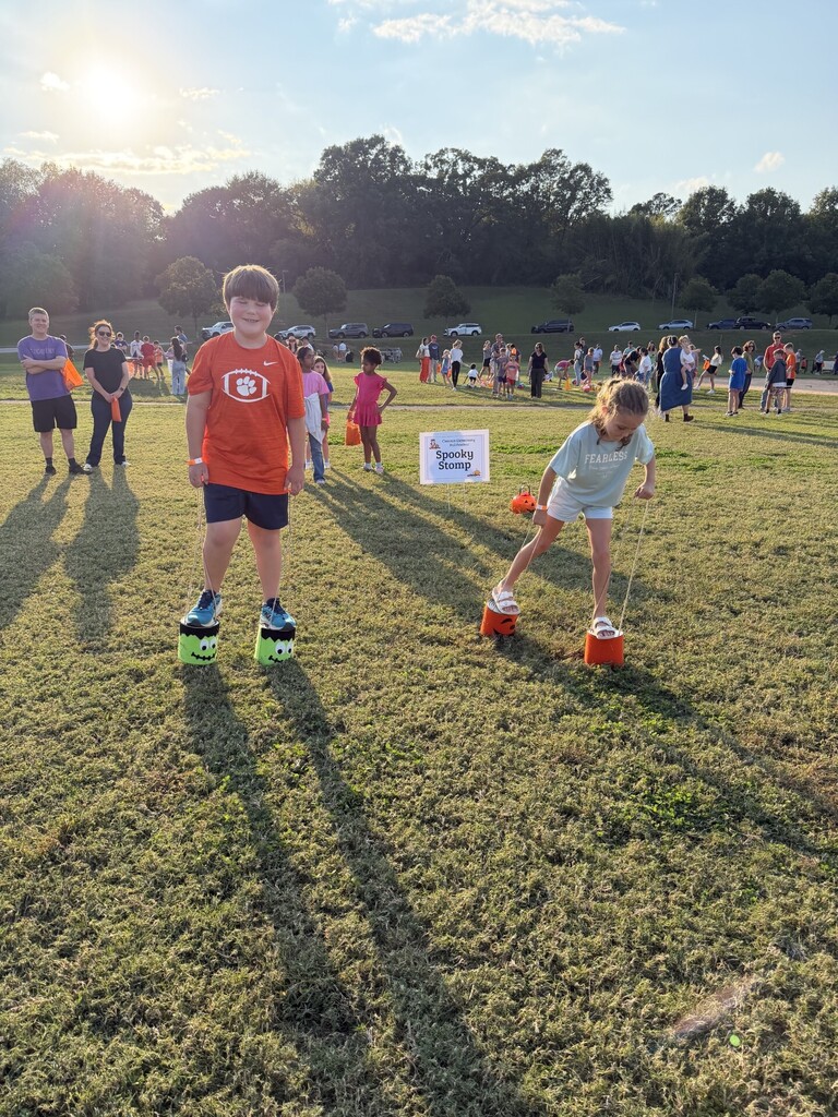Monster Stomp race!