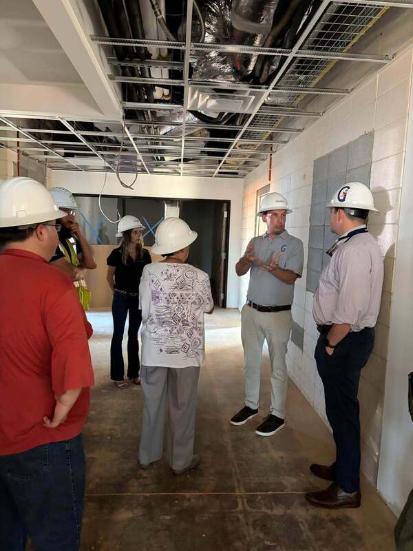 G2i Director with Chamber Group in classroom