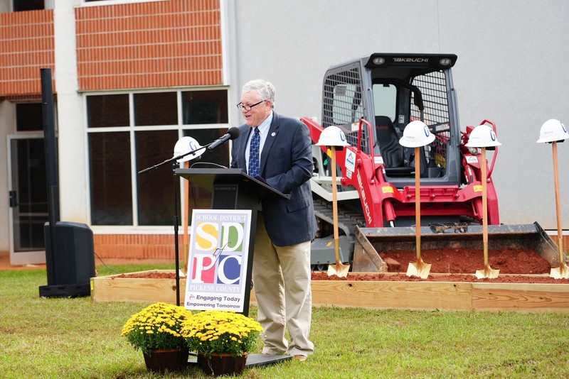 Randy Robinson (Board Chair) speaks at ceremony