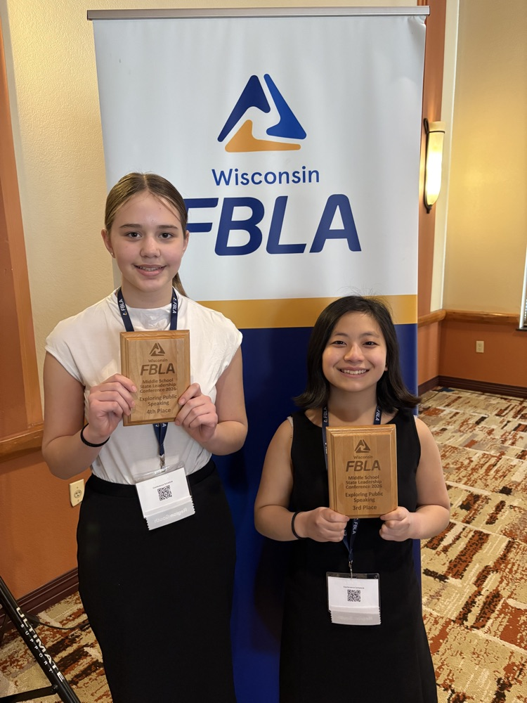 Kennedy Bille (7th grade) & Evangeline Vang (7th grade): 2nd & 3rd place Public Speaking