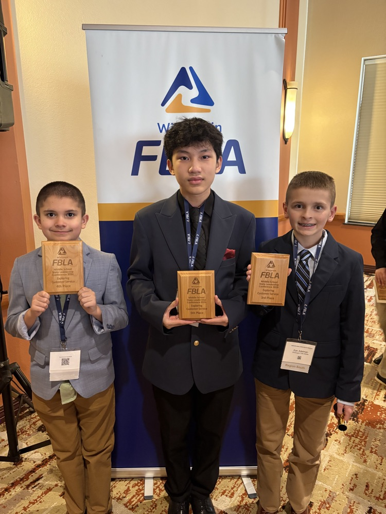 Hudson Kuhlow (6th grade), Tyson Vang (7th grade), & Ean Adelman (6th grade)- 4th, 5th, & 3rd place Customer Service