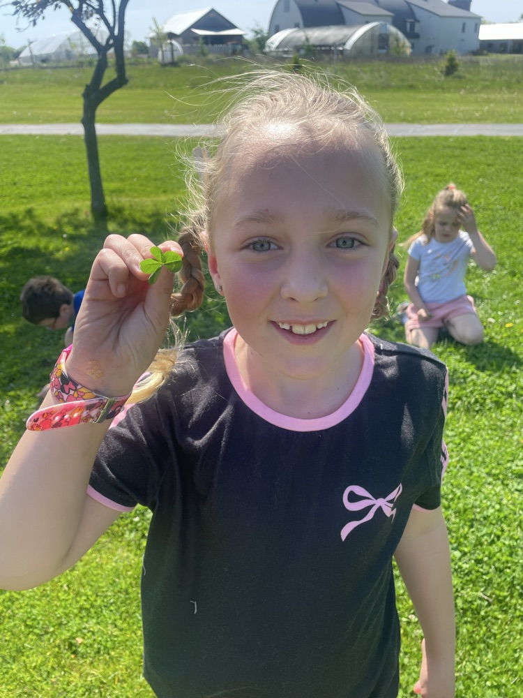 girl with a clover 