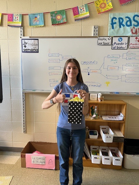 Sheboygan Falls High School Spanish II Vocab World Cup Winner
