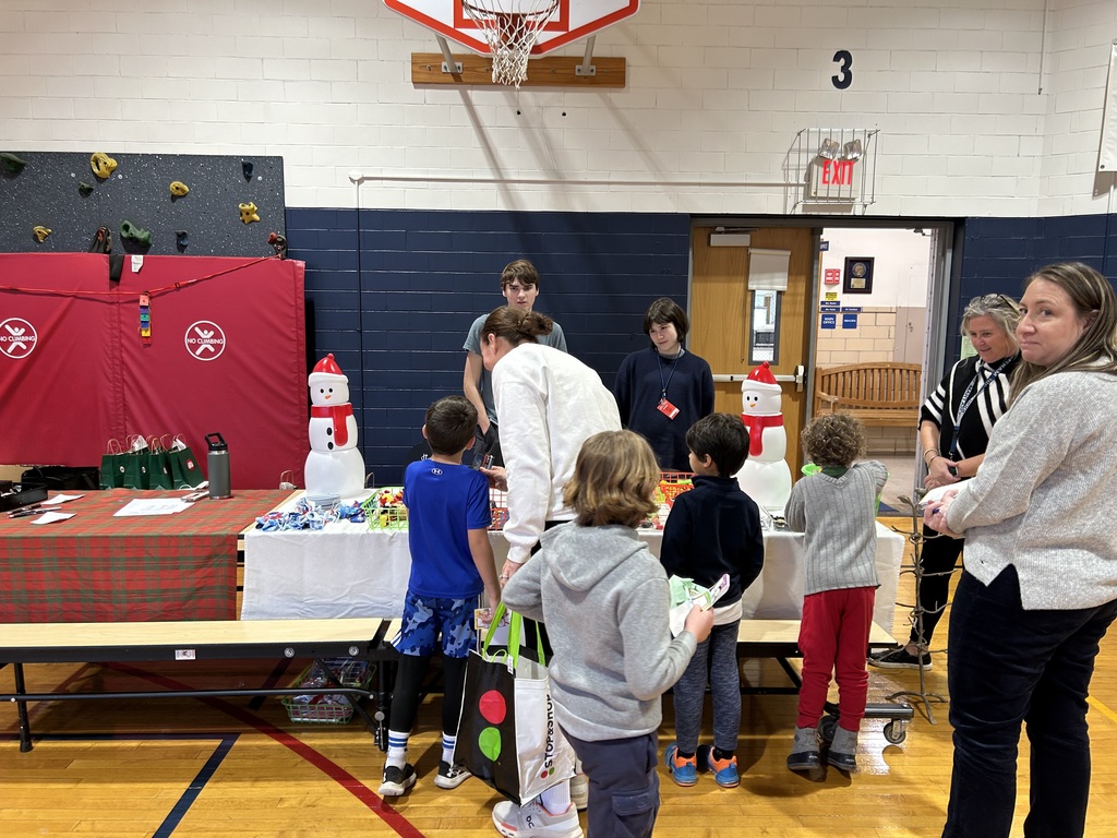 Cougar Academy at MAS Holiday Boutique