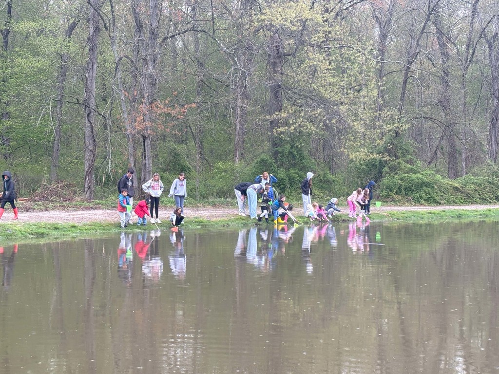 CHS MAS Kelly Pond Earth Day Visit