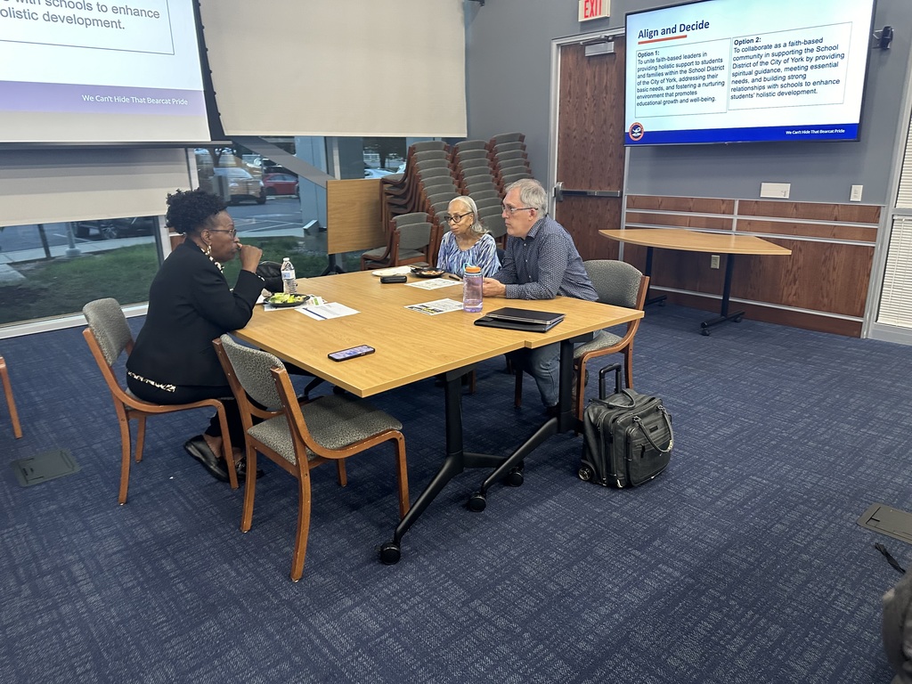 Group of people having a discussion 